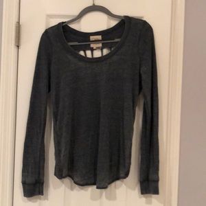 Light long sleeve sweatshirt